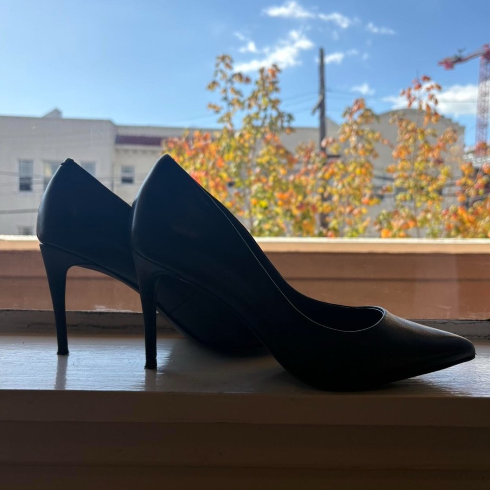 Steve Madden black leather shoes